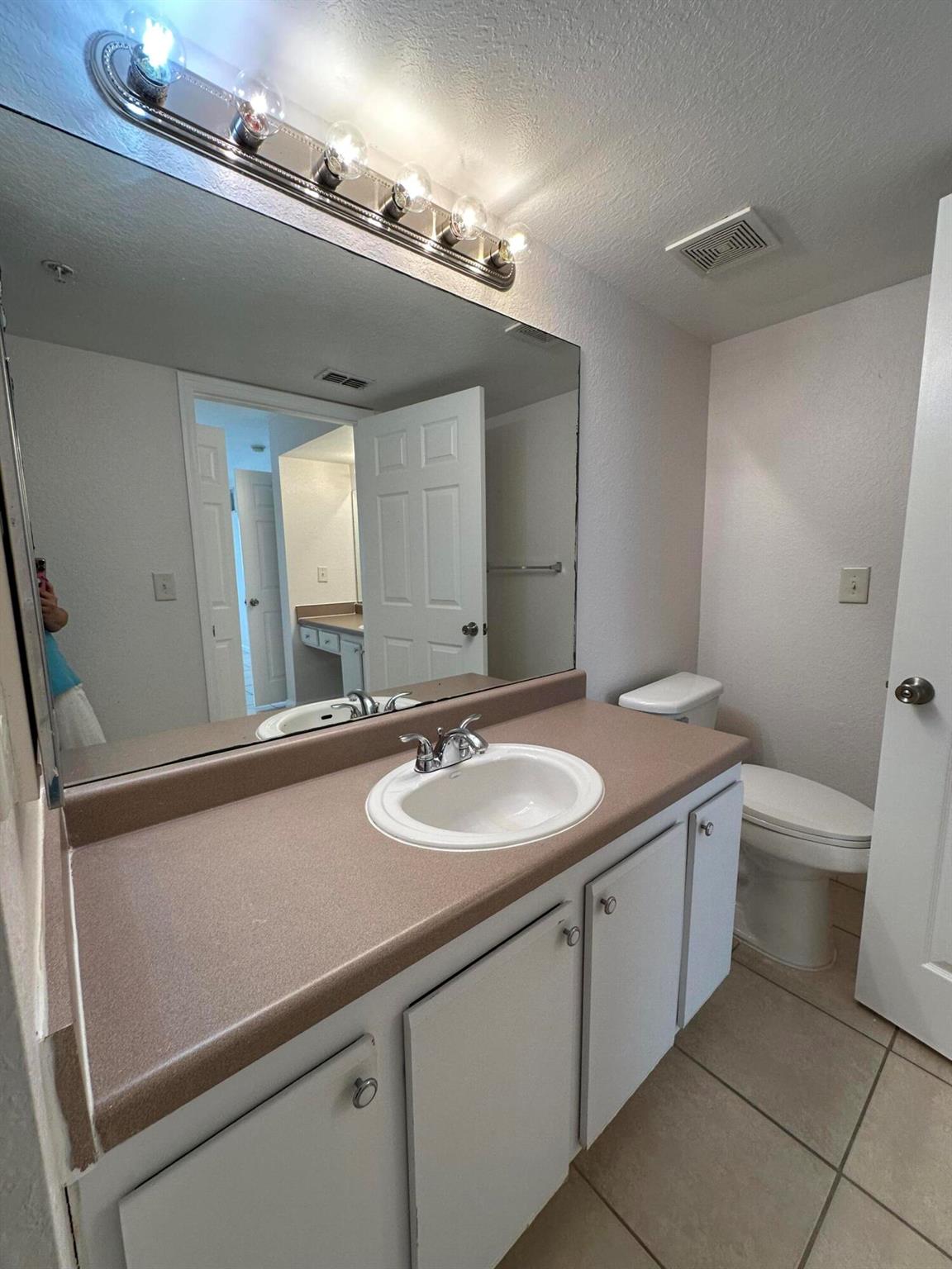 THE CLUB AT ST LUCIE WEST - Residential Lease