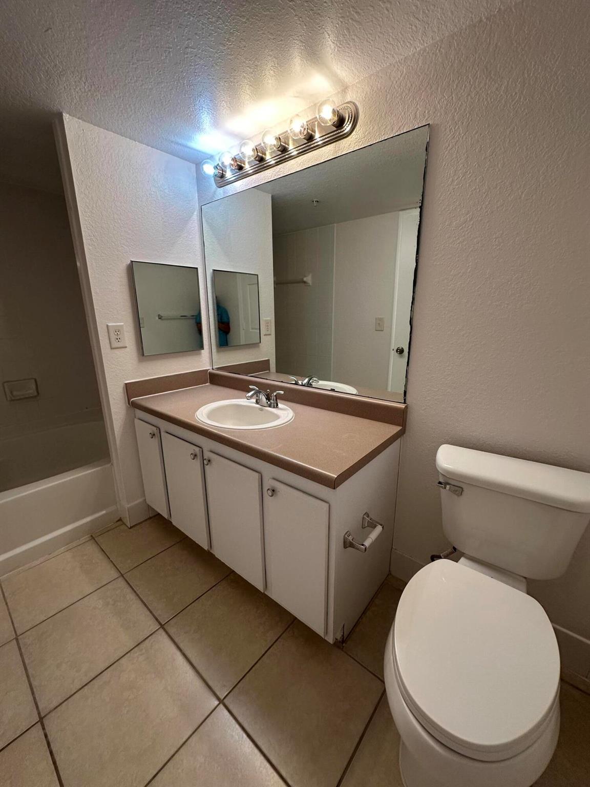 THE CLUB AT ST LUCIE WEST - Residential Lease