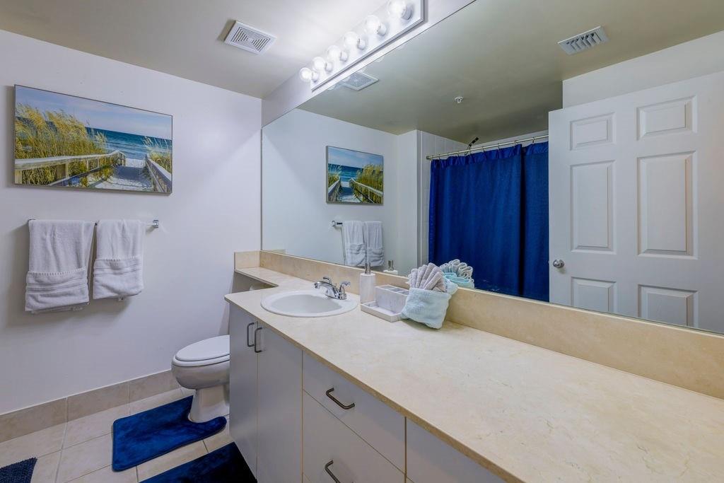 720 S Sapodilla Ave 402