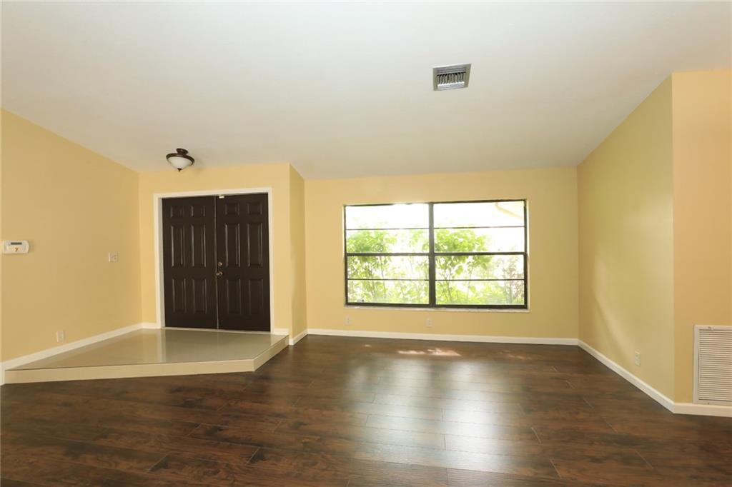 Boulevard Woods North 101 - Residential