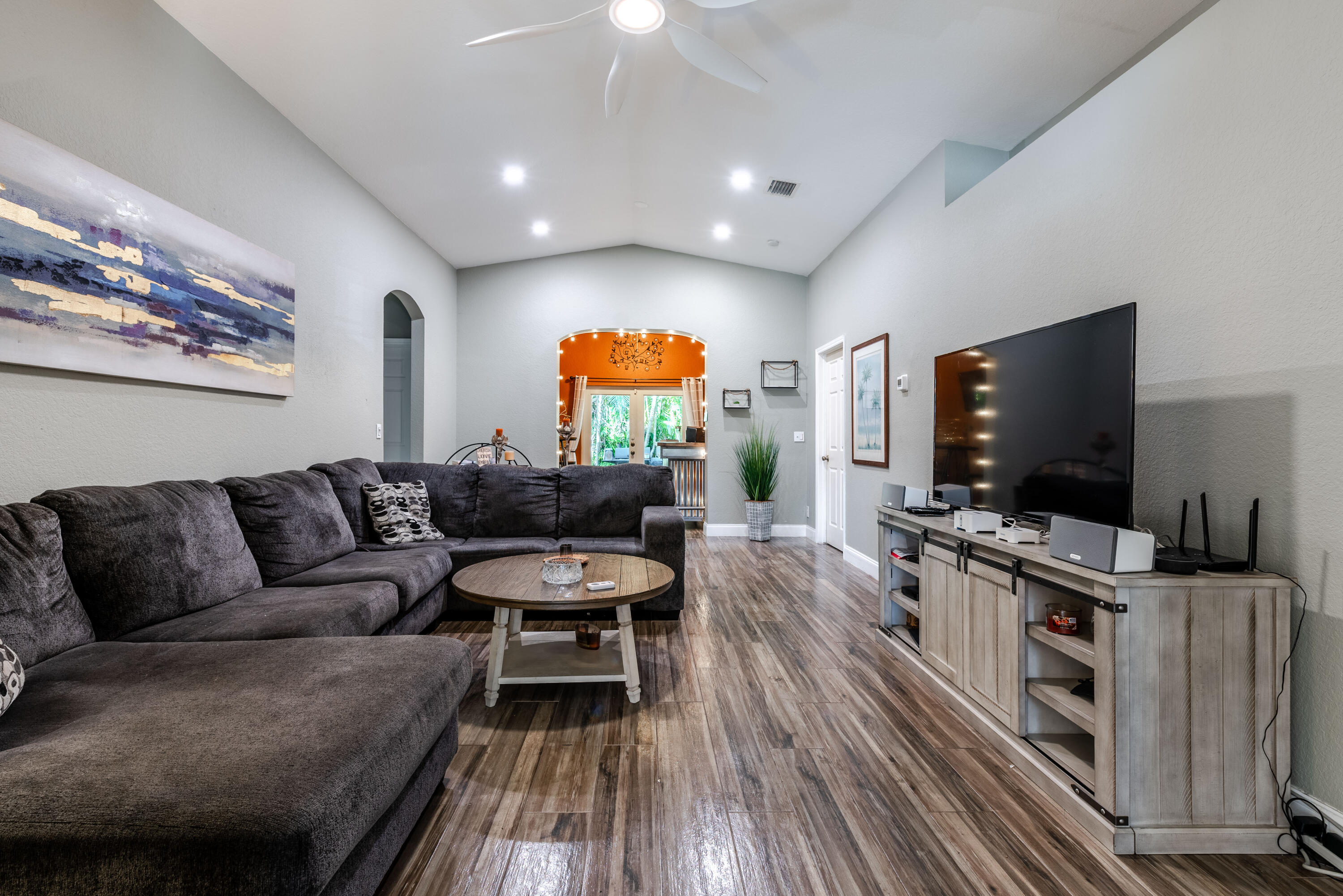 RIVER BRIDGE PAR 2F - Residential