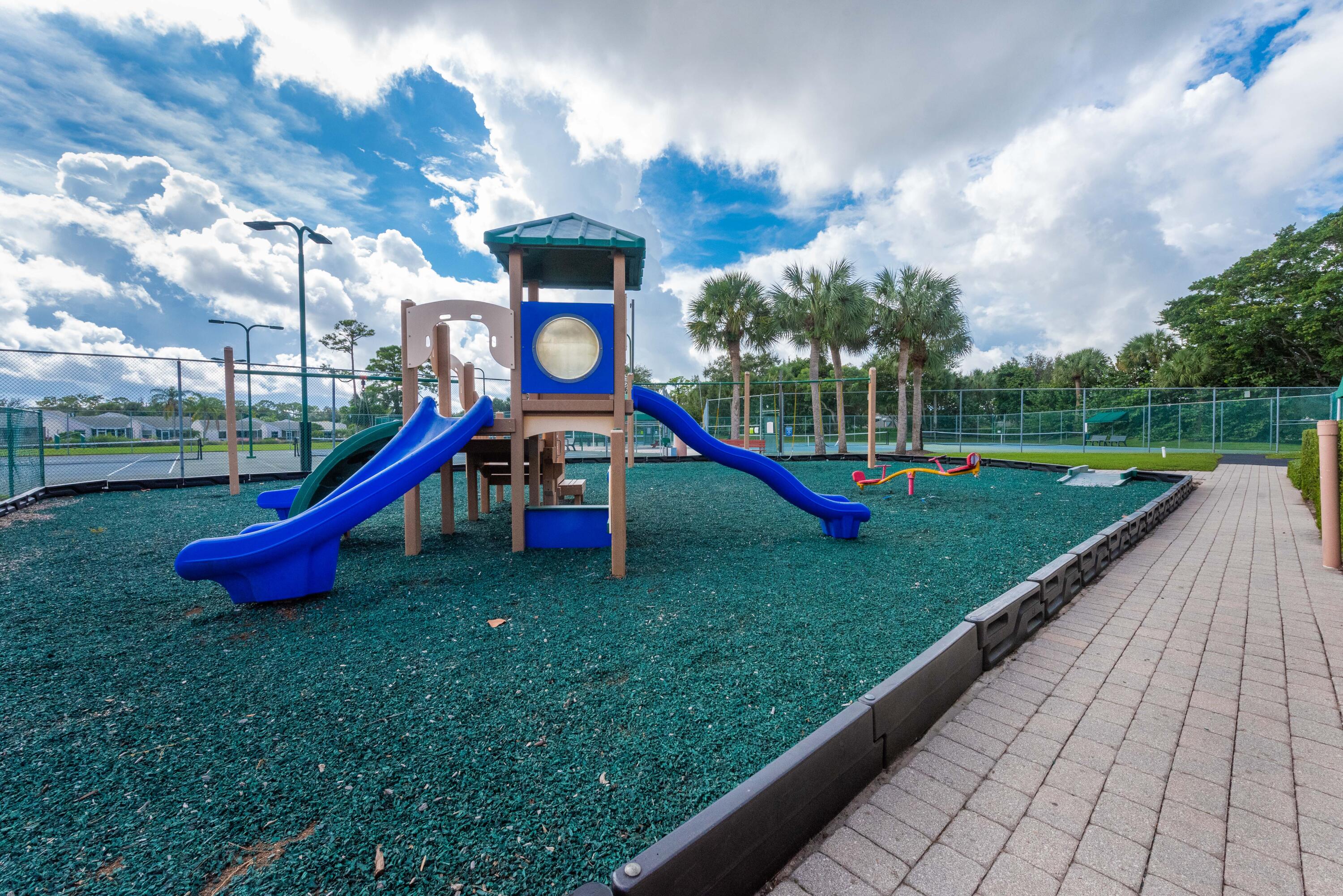 RIVER BRIDGE PAR 2F - Residential