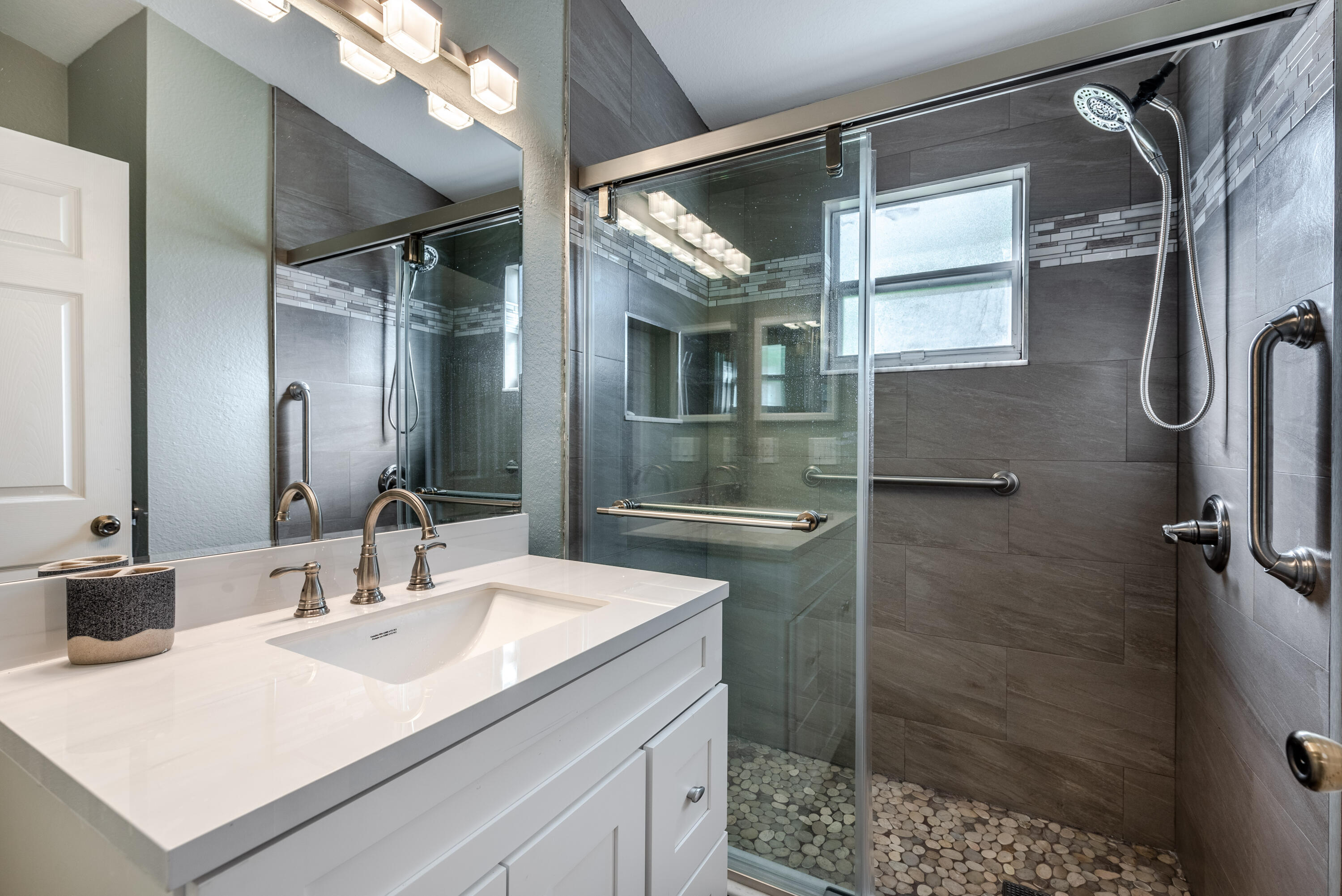 RIVER BRIDGE PAR 2F - Residential