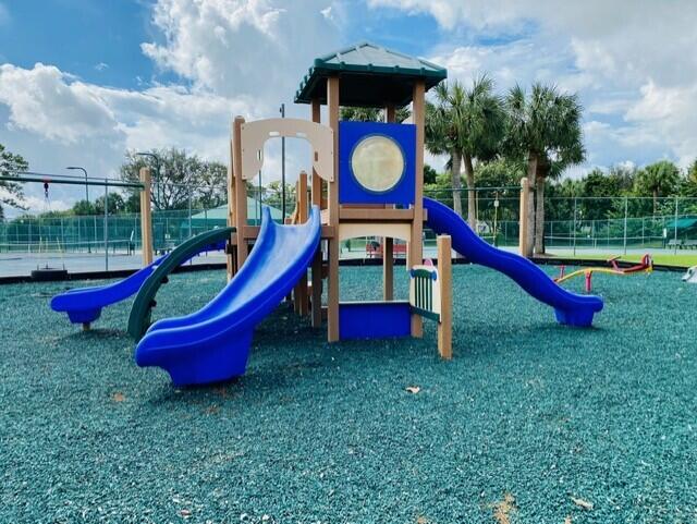 RIVER BRIDGE PAR 2F - Residential