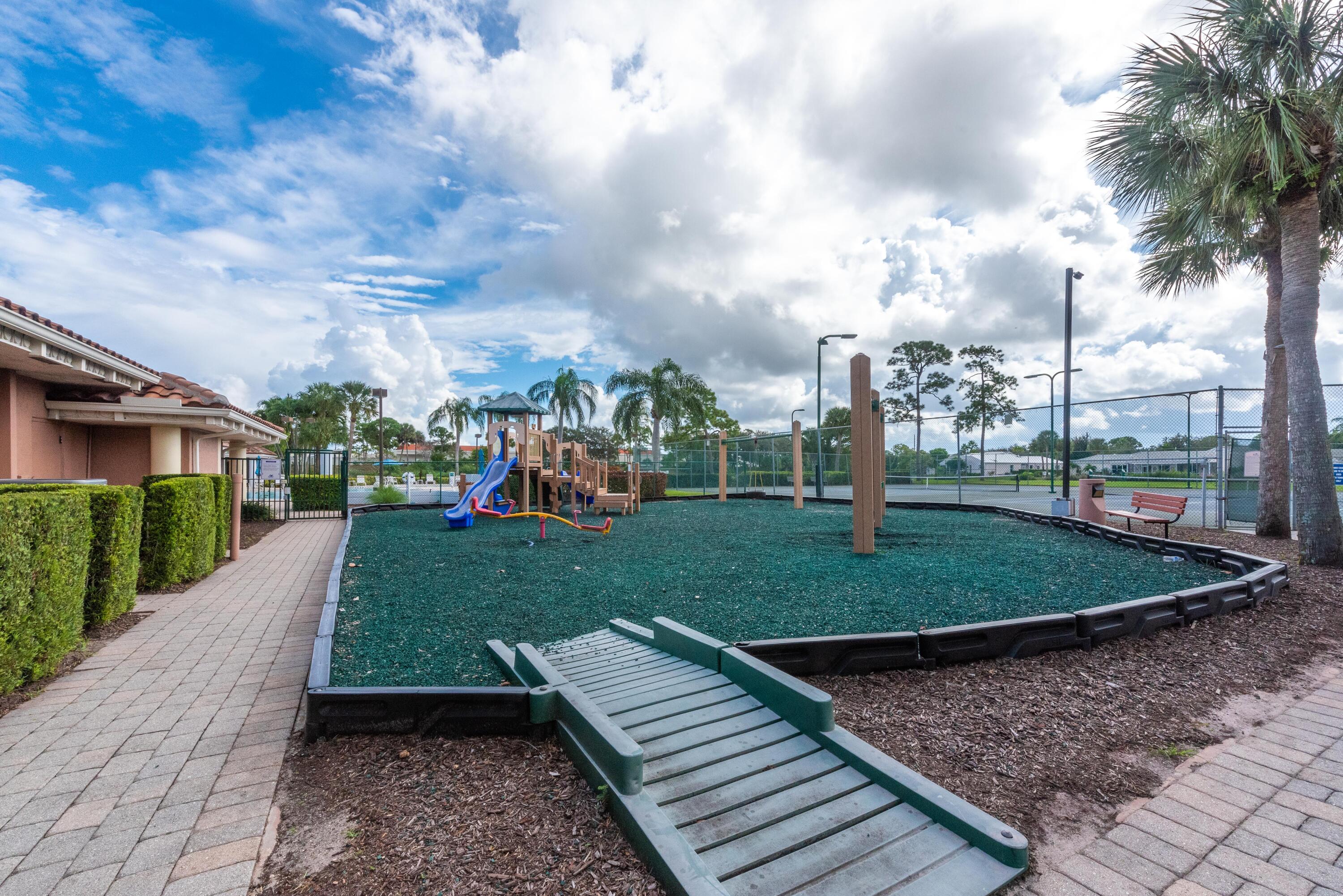 RIVER BRIDGE PAR 2F - Residential