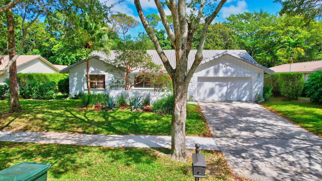 Photo of 2417 NW 36th Street, Boca Raton, FL 33431 (MLS # R10970550)