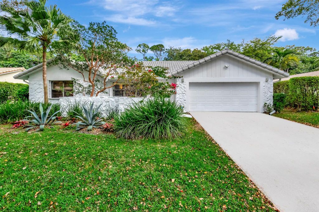 Photo of 2417 NW 36th Street, Boca Raton, FL 33431 (MLS # R10970550)