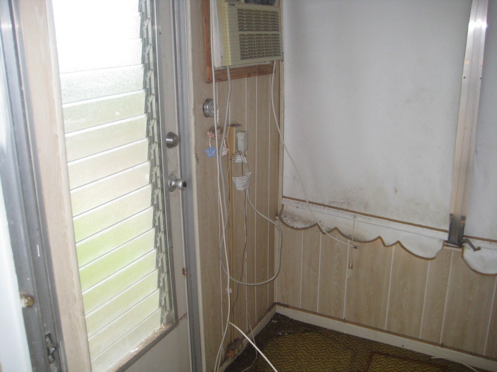 KINGS POINT SAXONY CONDOS - Residential