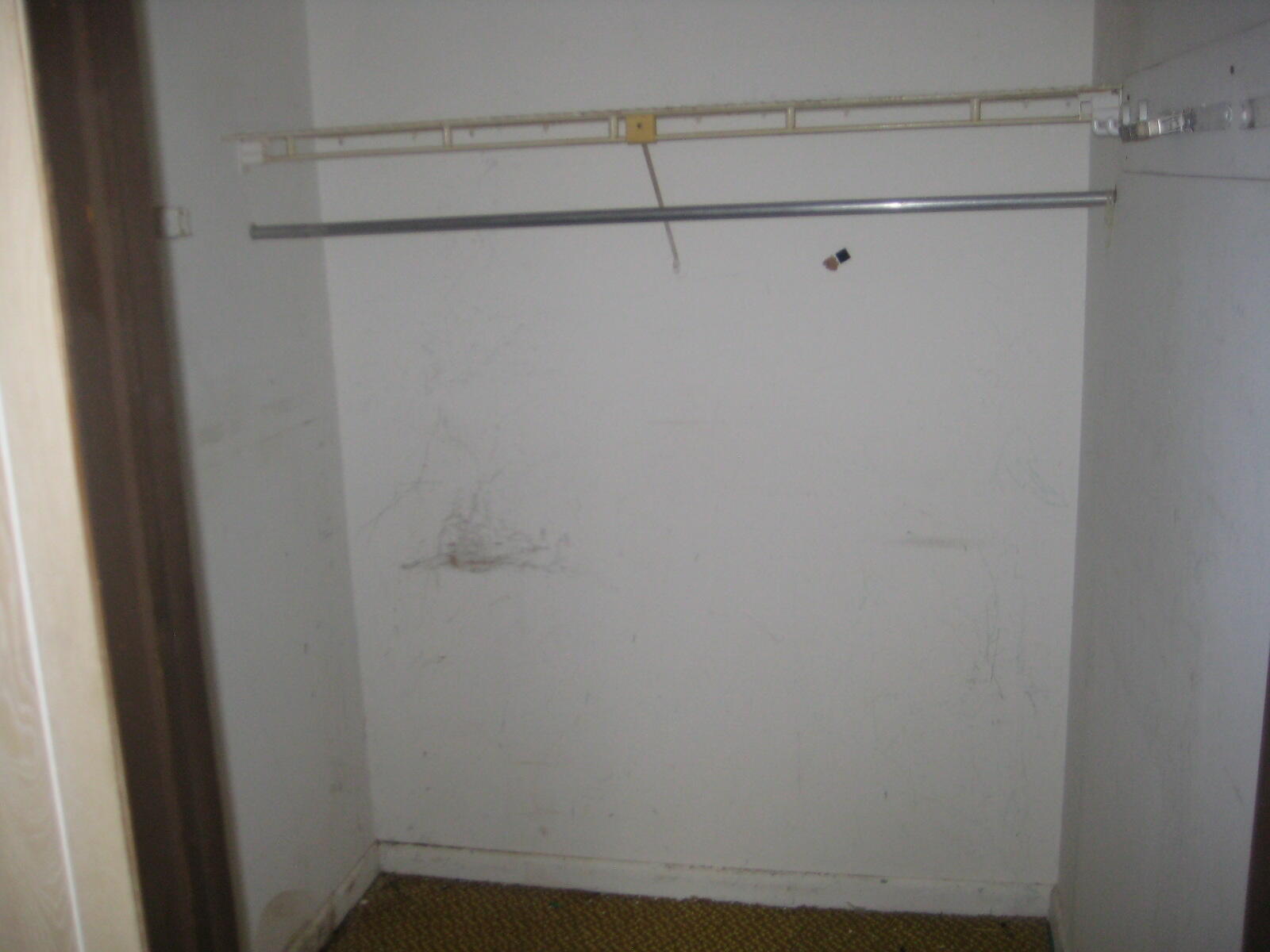 KINGS POINT SAXONY CONDOS - Residential