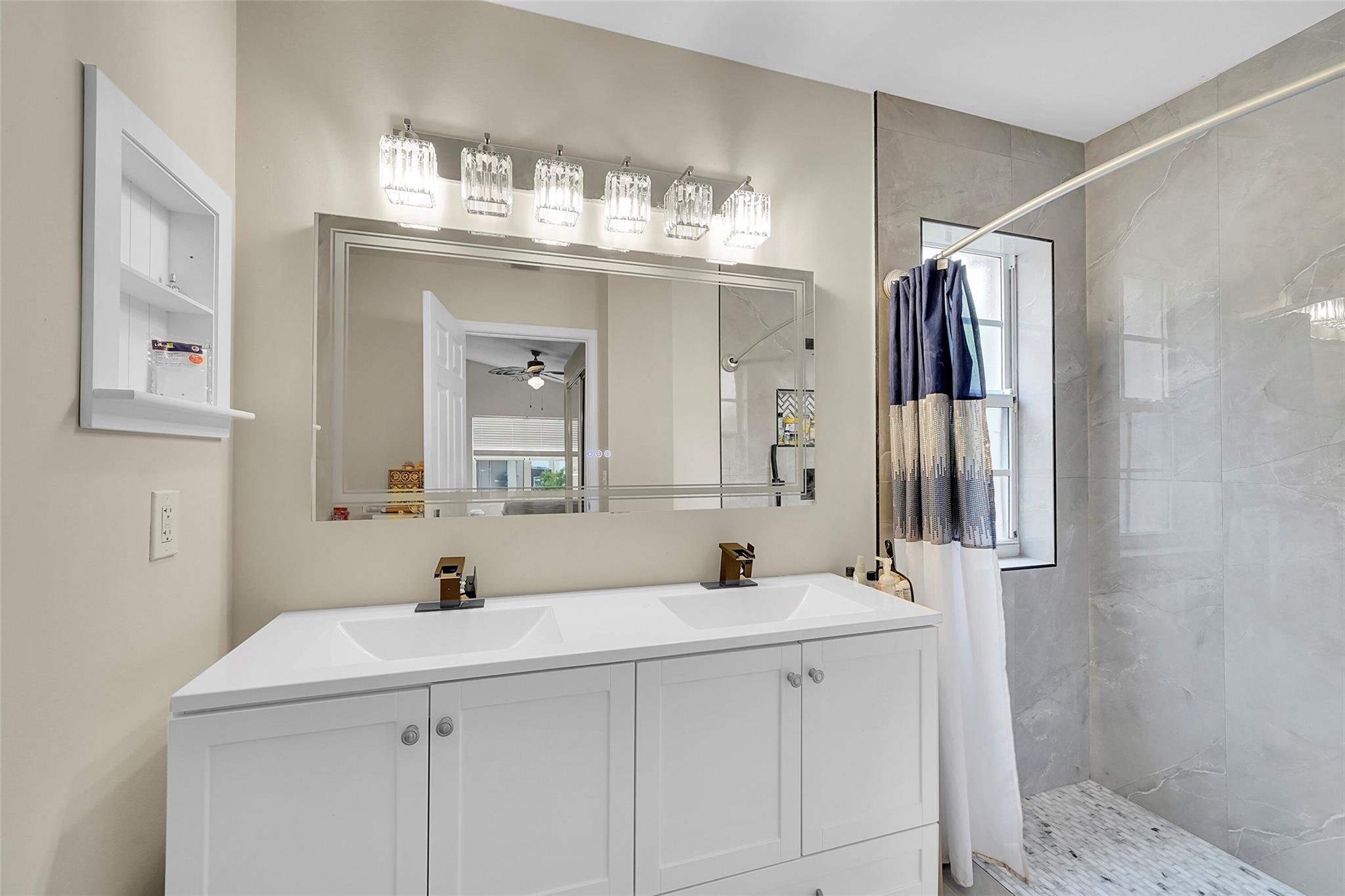 Kensington South 155-15 B - Residential Lease