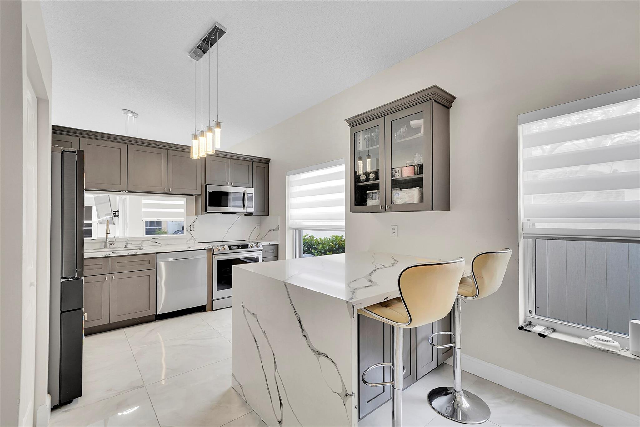 Kensington South 155-15 B - Residential Lease