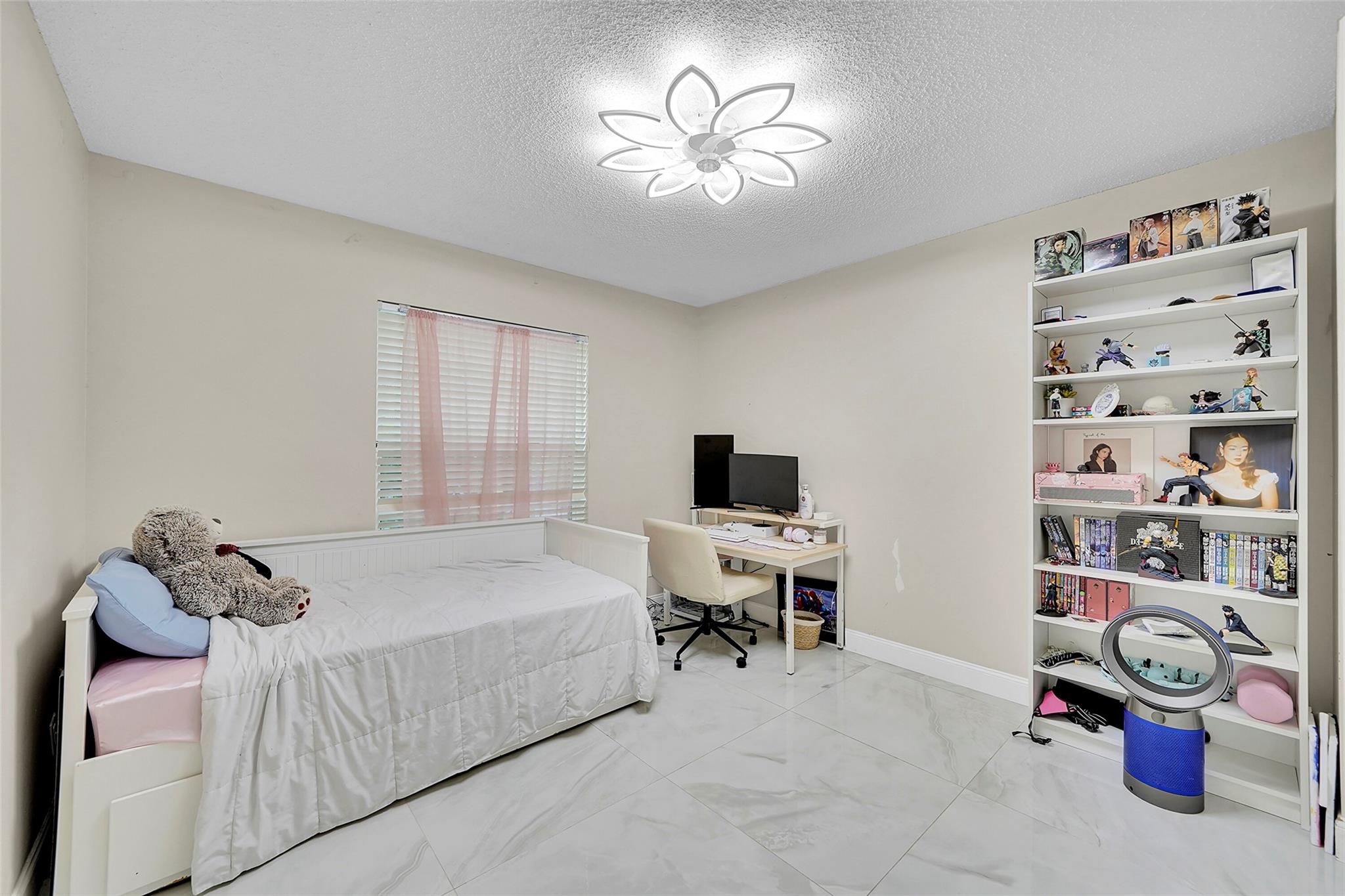 Kensington South 155-15 B - Residential Lease