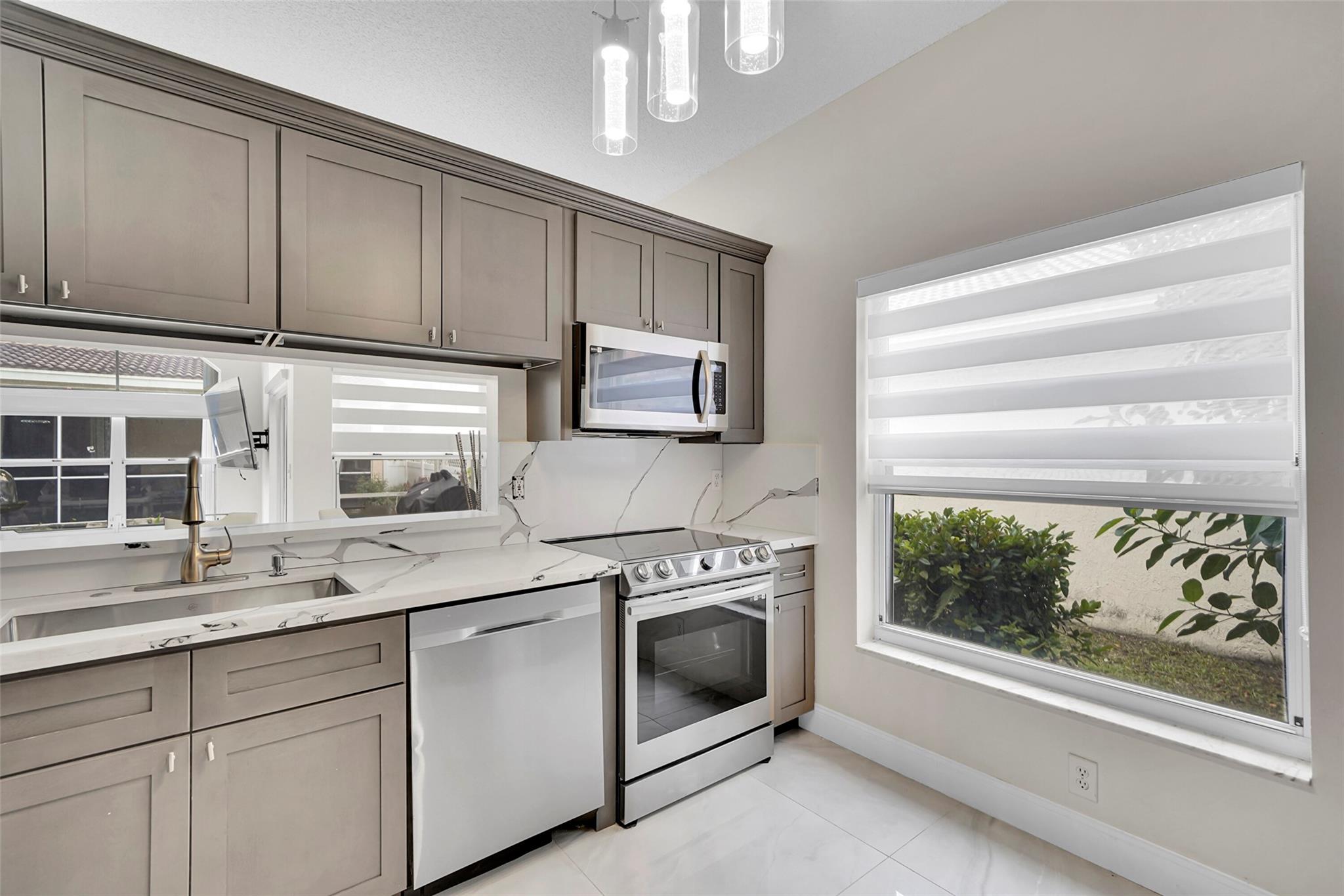 Kensington South 155-15 B - Residential Lease