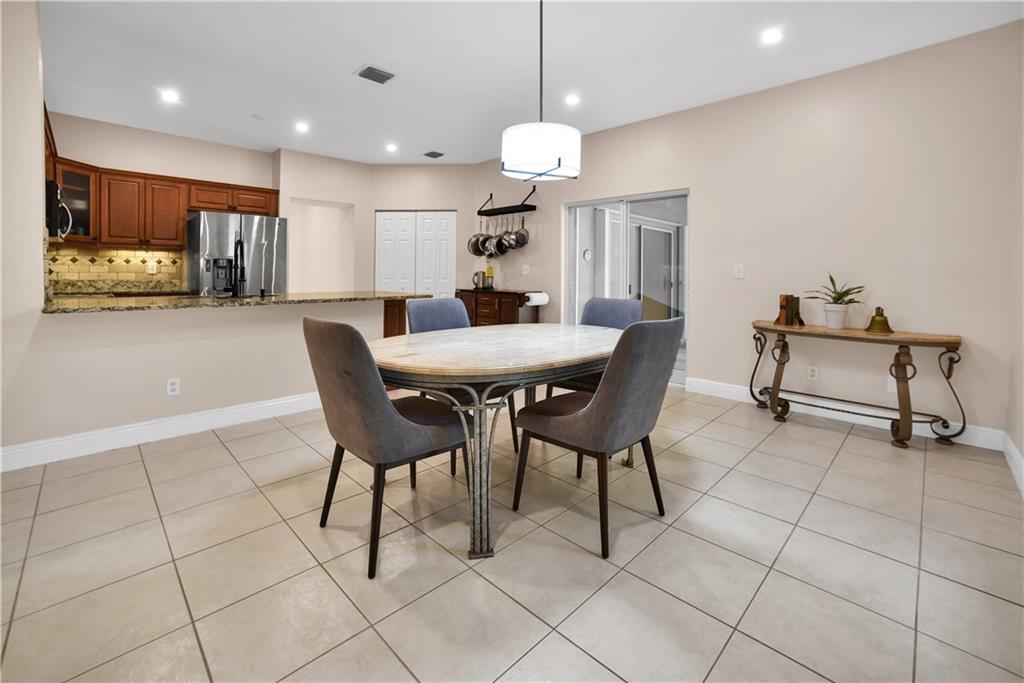 Addison Court - Residential