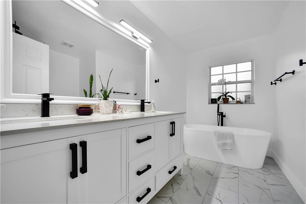 Addison Court - Residential
