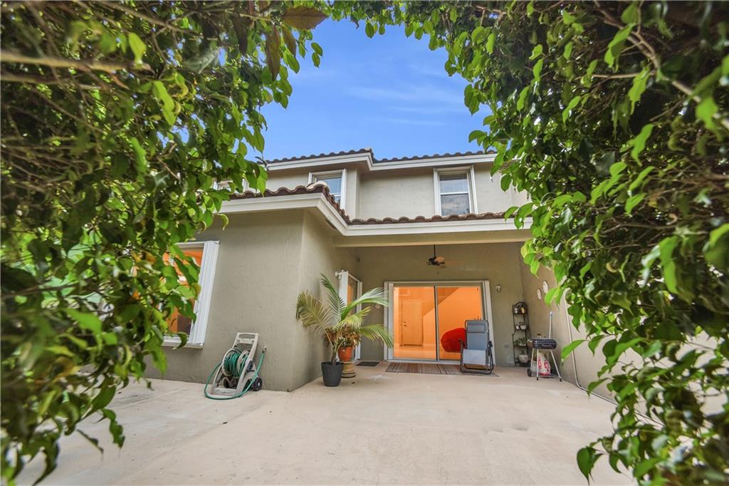 Addison Court - Residential