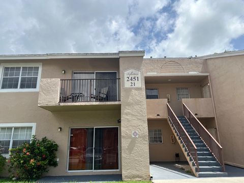 2451 NW 96th Ter 21G Hollywood FL 33024