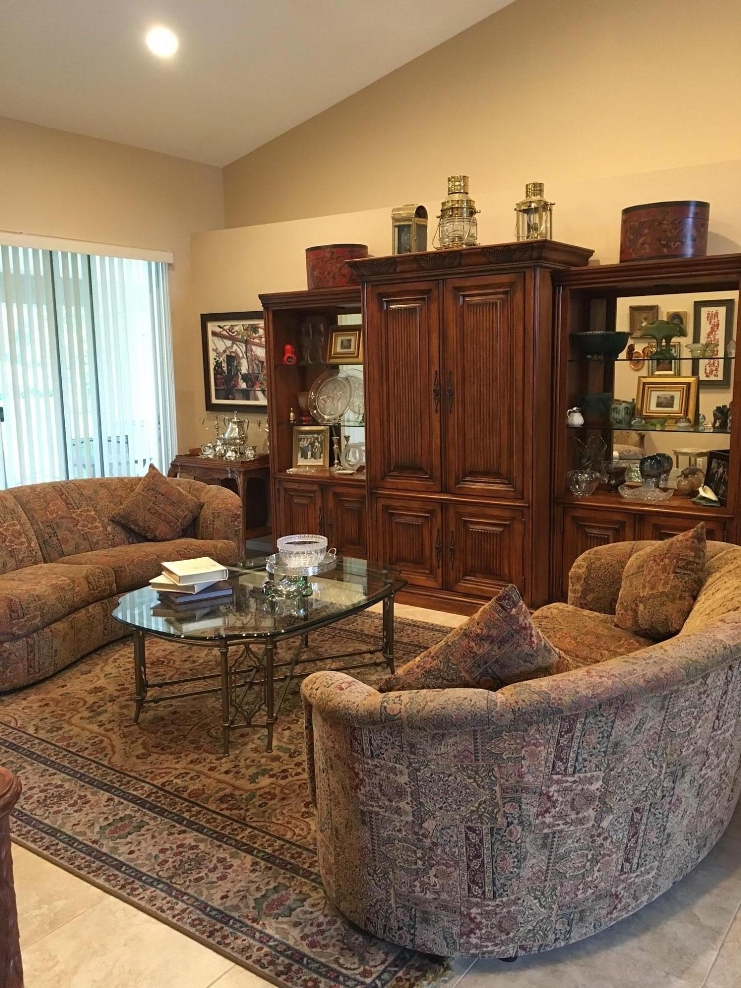 LAKE CHARLESTON PAR R - Residential