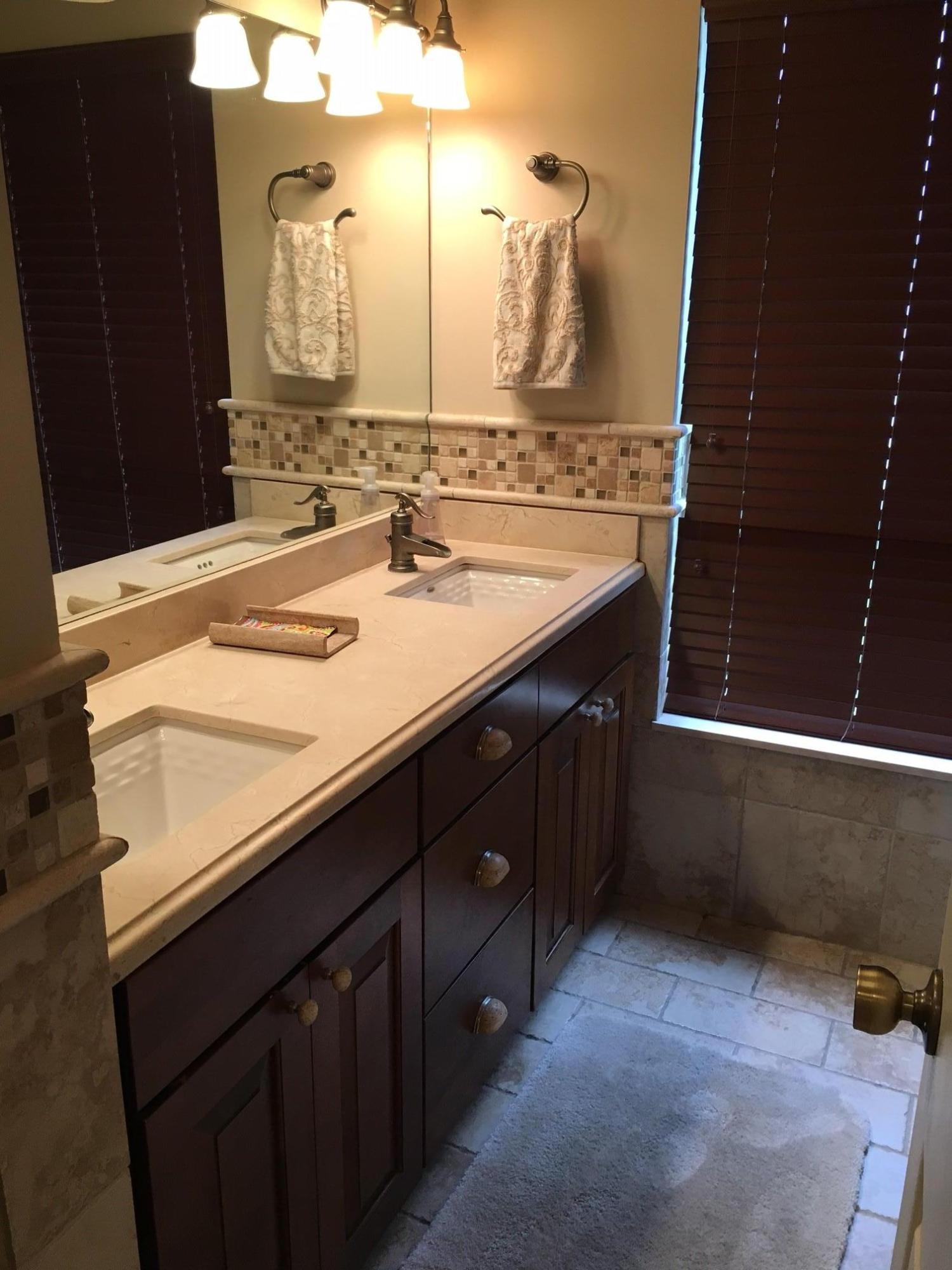 LAKE CHARLESTON PAR R - Residential