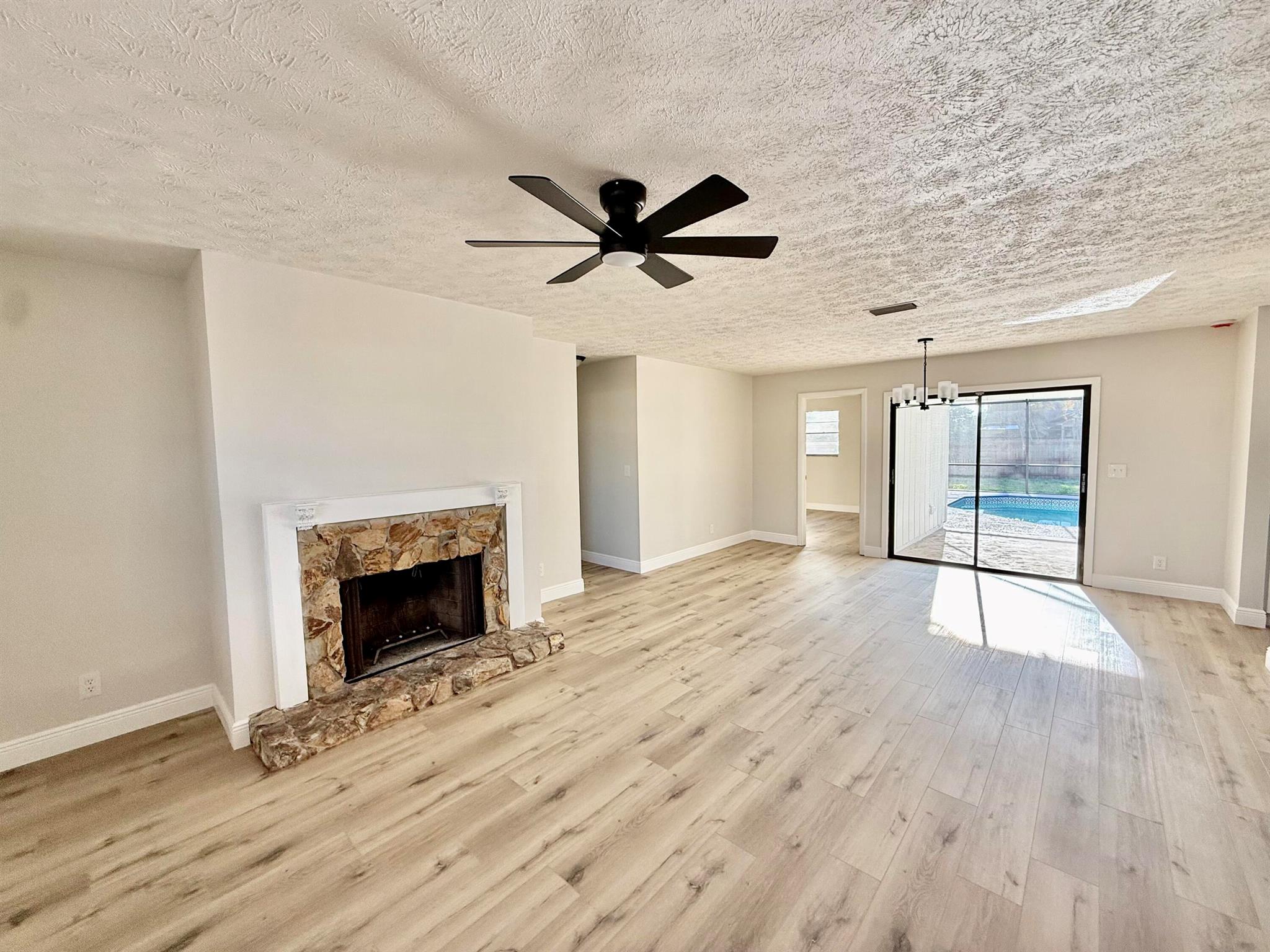 PORT ST LUCIE SECTION 13 - Residential