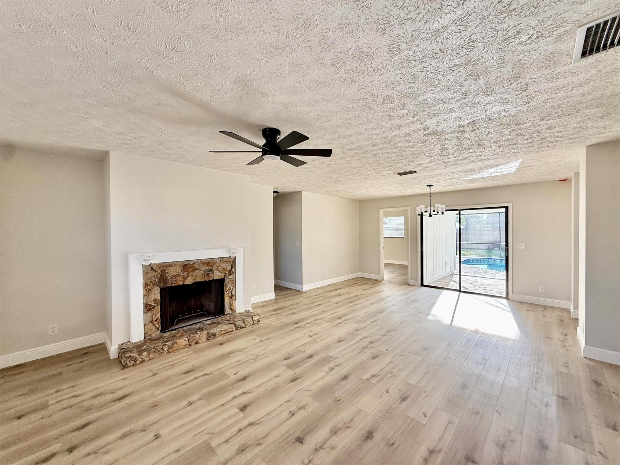 PORT ST LUCIE SECTION 13 - Residential