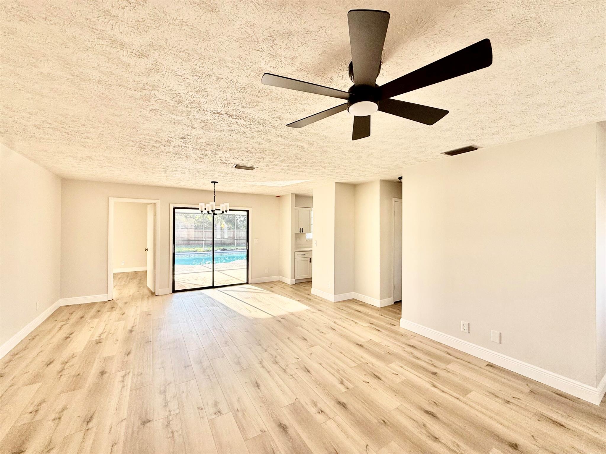 PORT ST LUCIE SECTION 13 - Residential