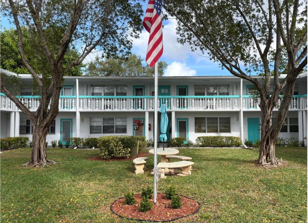 Newport T - Residential Lease