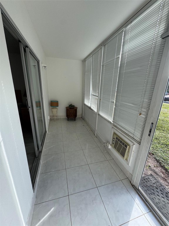 Newport T - Residential Lease