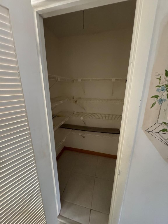 Newport T - Residential Lease