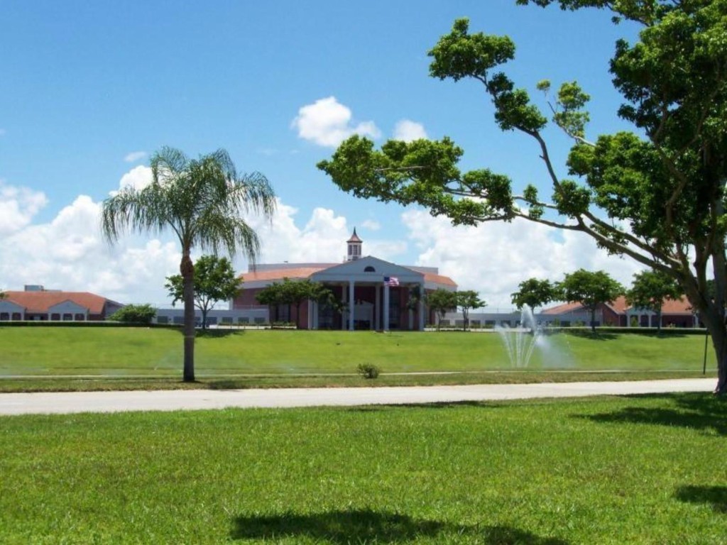 Newport T - Residential Lease