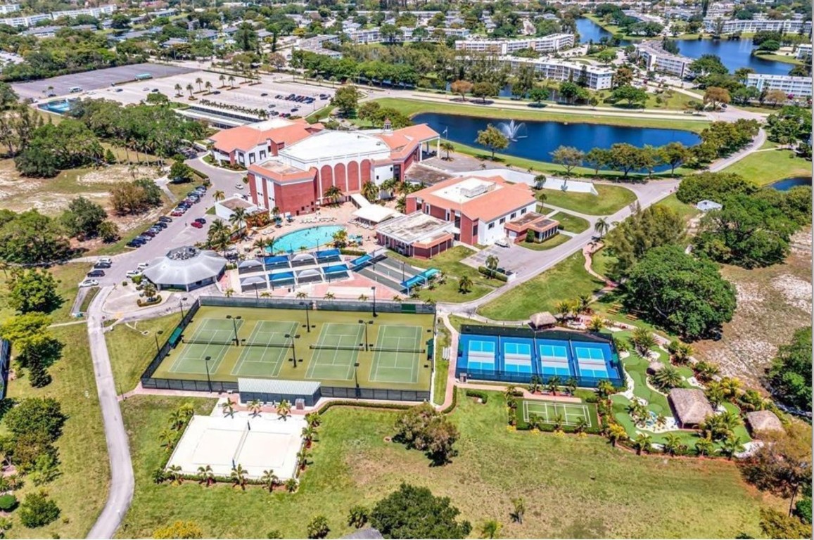 Newport T - Residential Lease