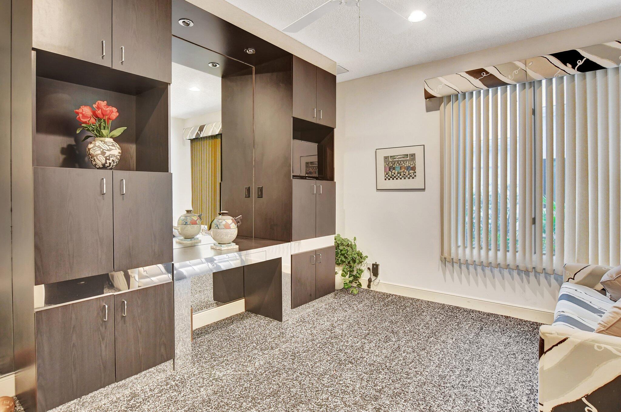 ST ANDREWS COUNTRY CLUB - Residential