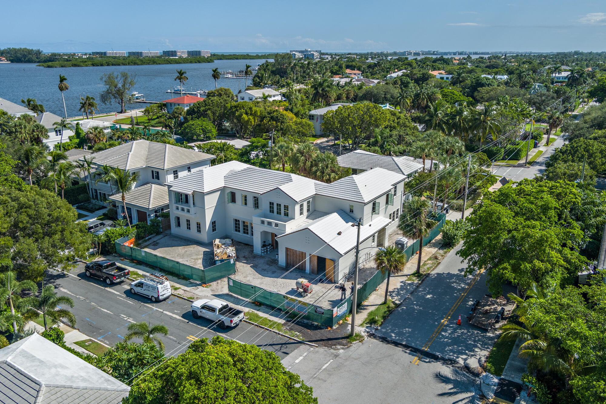 EDGEWATER - Residential