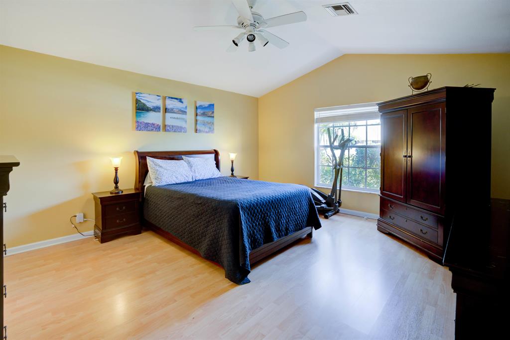 NORTH PALM BEACH HEIGHTS - Residential