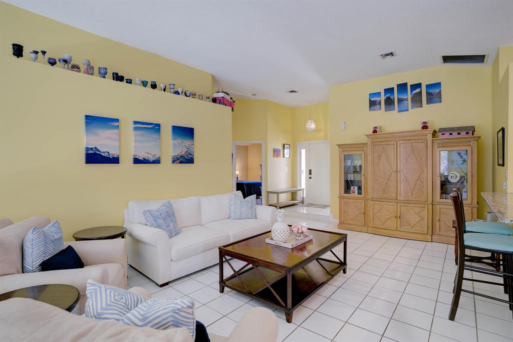 NORTH PALM BEACH HEIGHTS - Residential