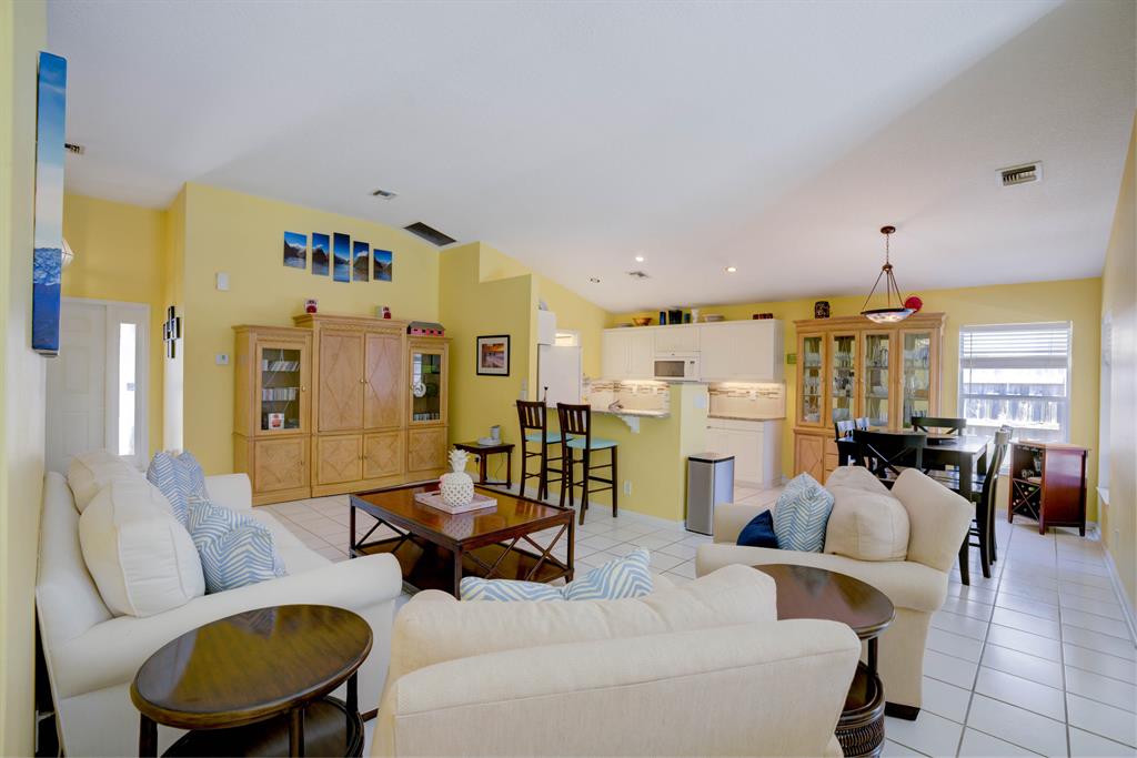 NORTH PALM BEACH HEIGHTS - Residential