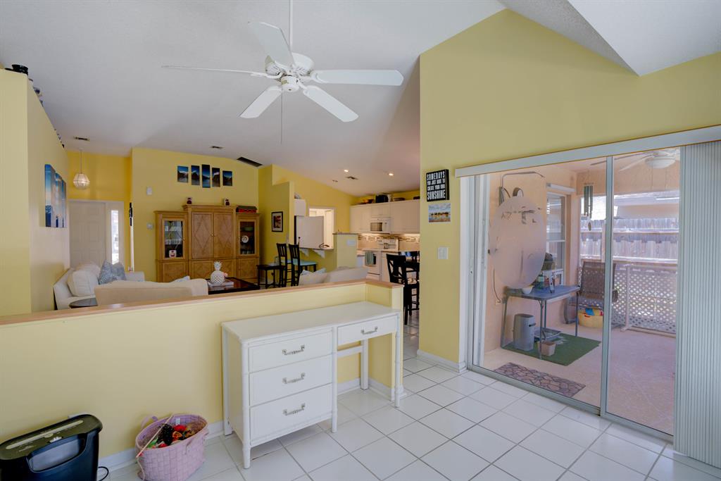 NORTH PALM BEACH HEIGHTS - Residential