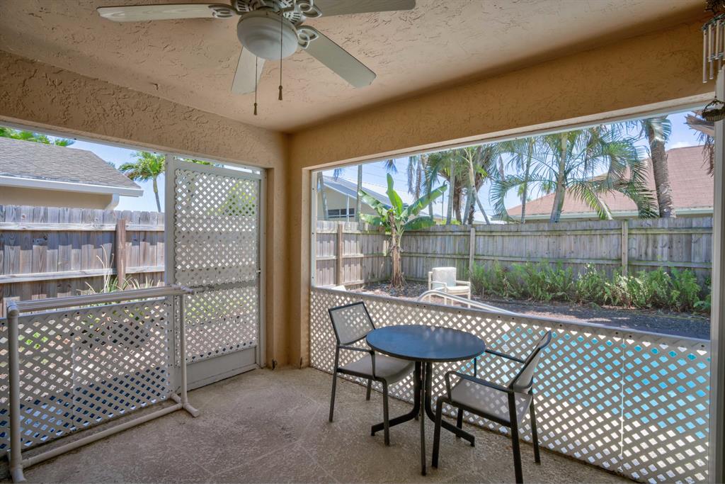 NORTH PALM BEACH HEIGHTS - Residential