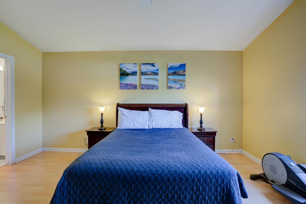 NORTH PALM BEACH HEIGHTS - Residential