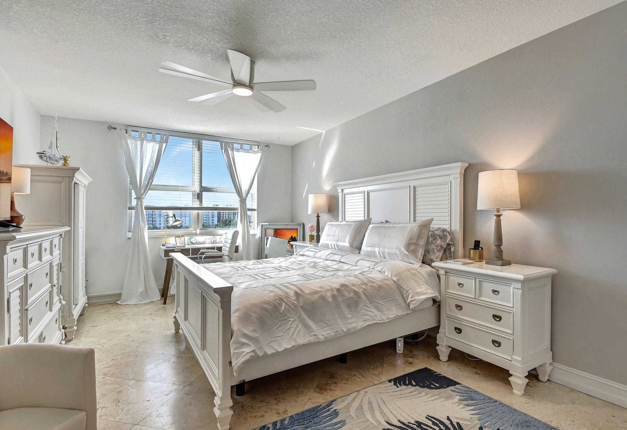 PALMETTO PLACE CONDO - Residential Lease