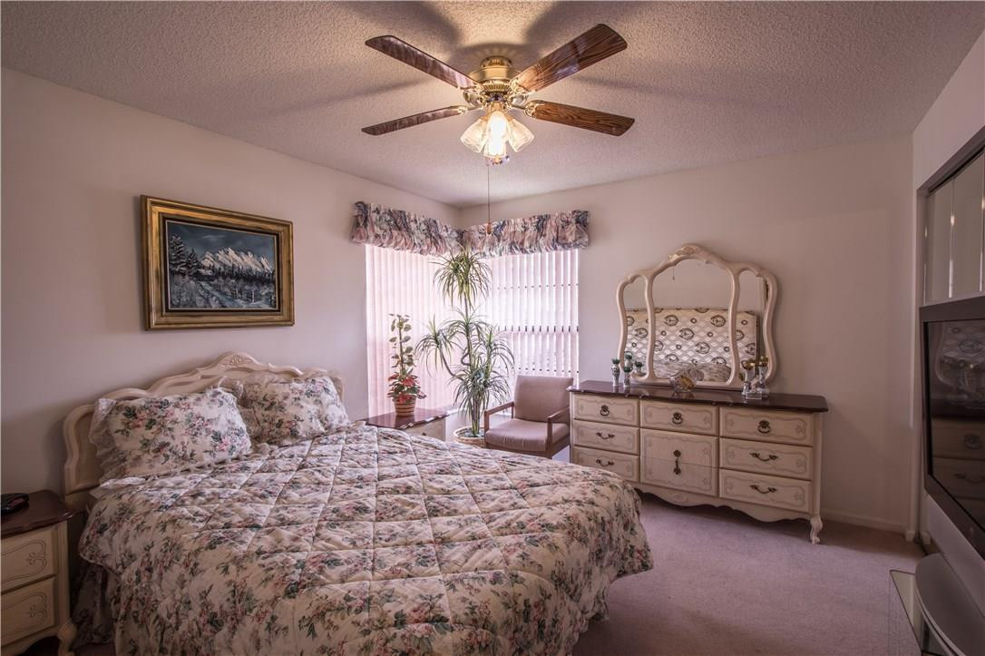 Island Lakes - Residential