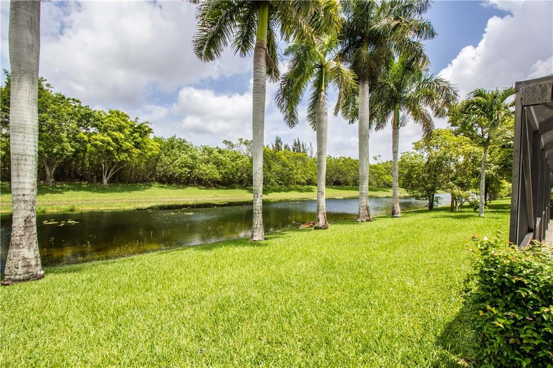 Island Lakes - Residential