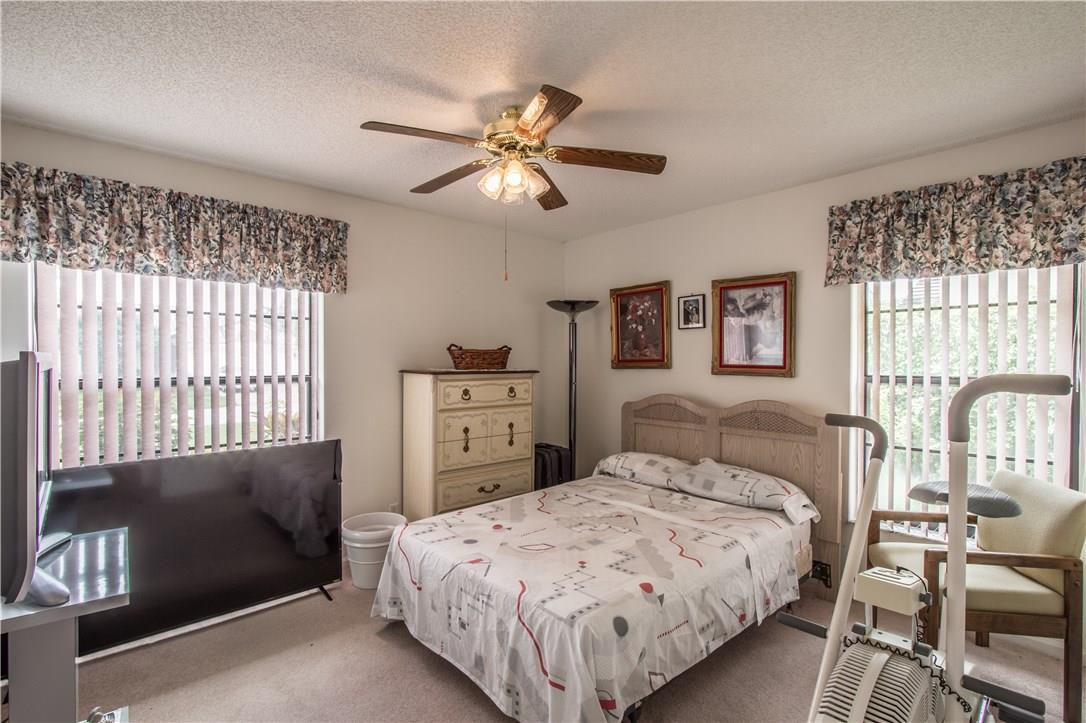 Island Lakes - Residential