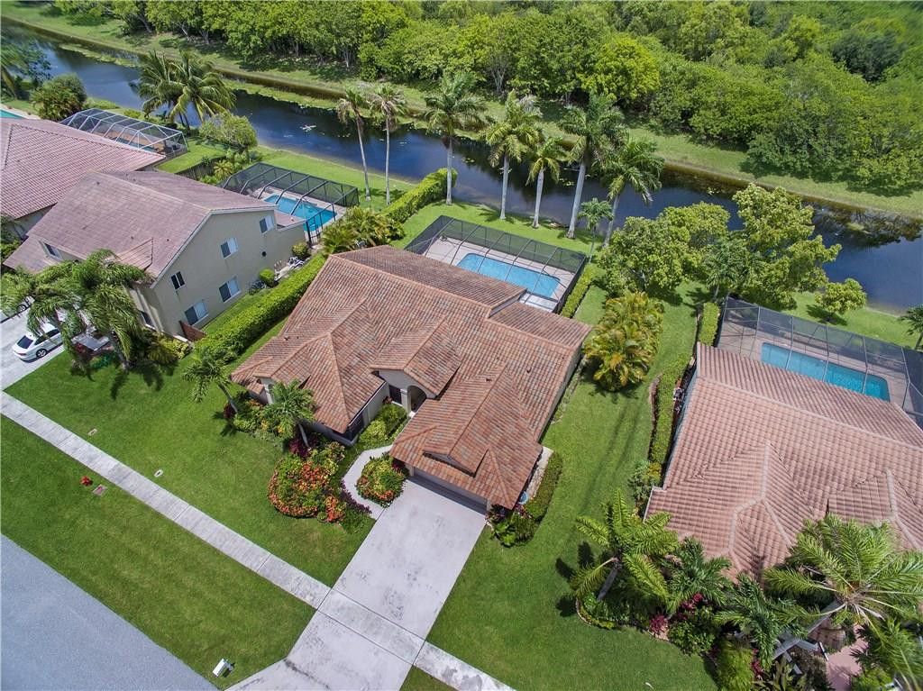 Island Lakes - Residential