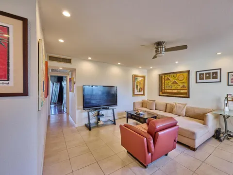 741 Monaco P Unit 741, Delray Beach, FL MLS: R11082264