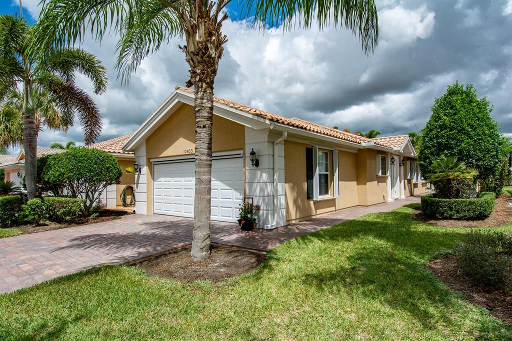 Photo of 10403 SW Stratton Drive, Port Saint Lucie, FL 34987 (MLS # R10800364)