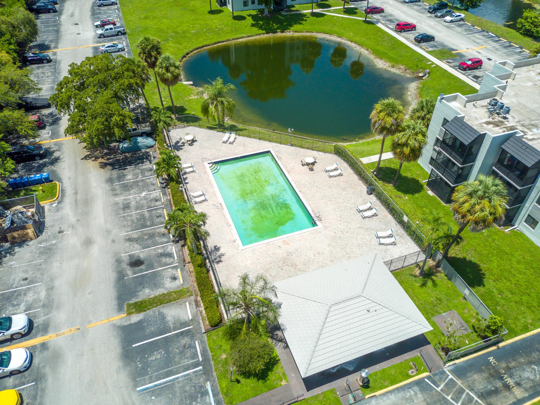 SUNRISE SPRINGS CONDO IV - Residential