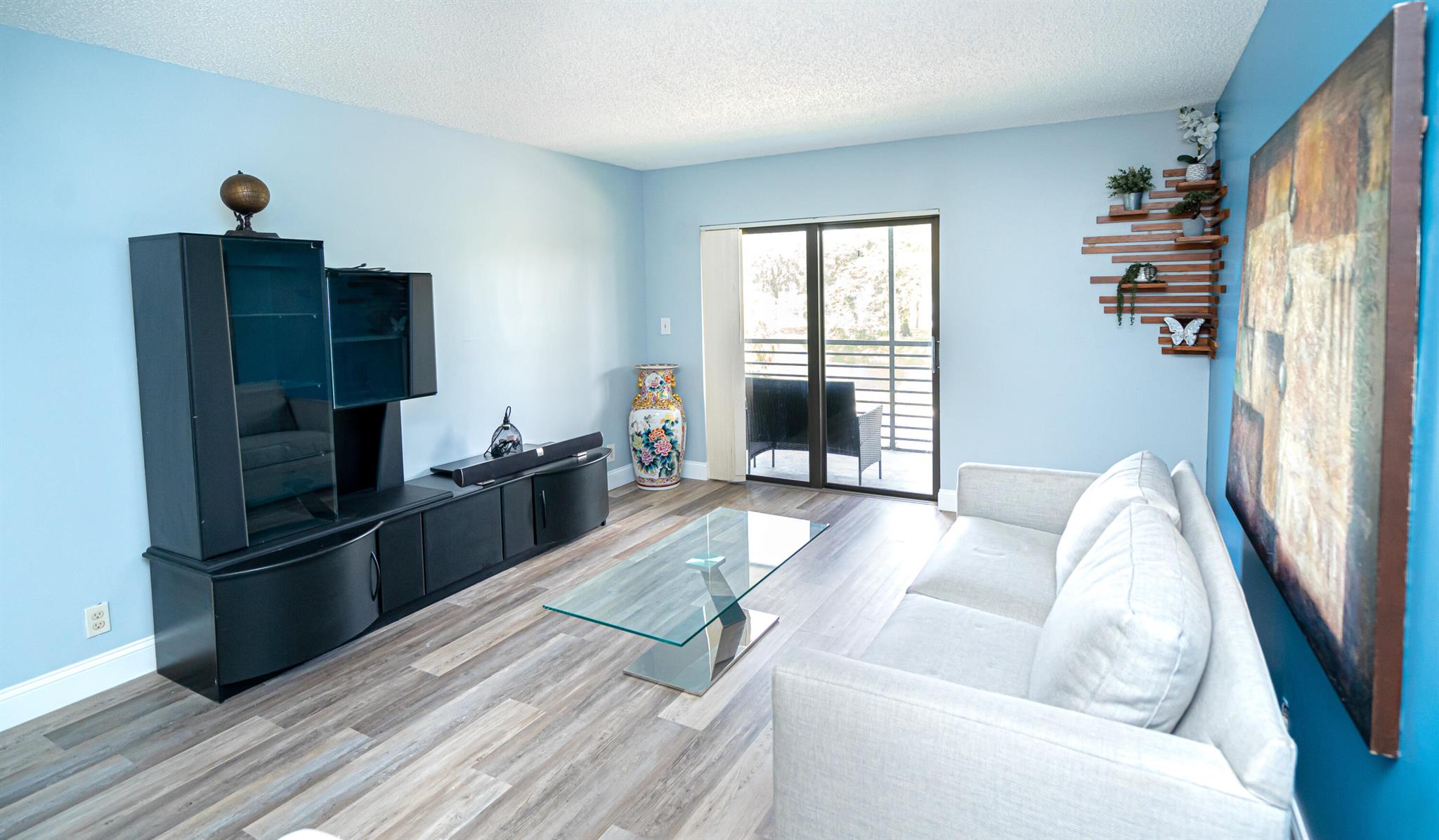 SUNRISE SPRINGS CONDO IV - Residential