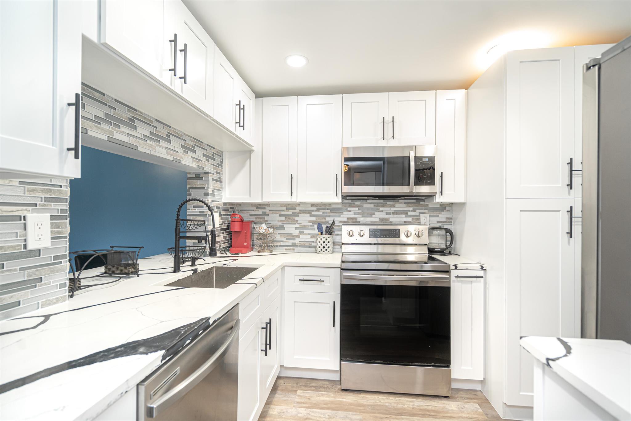 Welcome home to your beautifully renovated, spacious 2-bedroom, 1 bathroom apartment. This corner unit offers plenty of storage and a peaceful view. Conveniently located near Sawgrass Mall, shopping, dining options, and major highways, your daily commute will be a breeze. Don't miss your chance to call this place home! No Lease restrictions. Ok to Lease 1st year. No assessment. Water included.