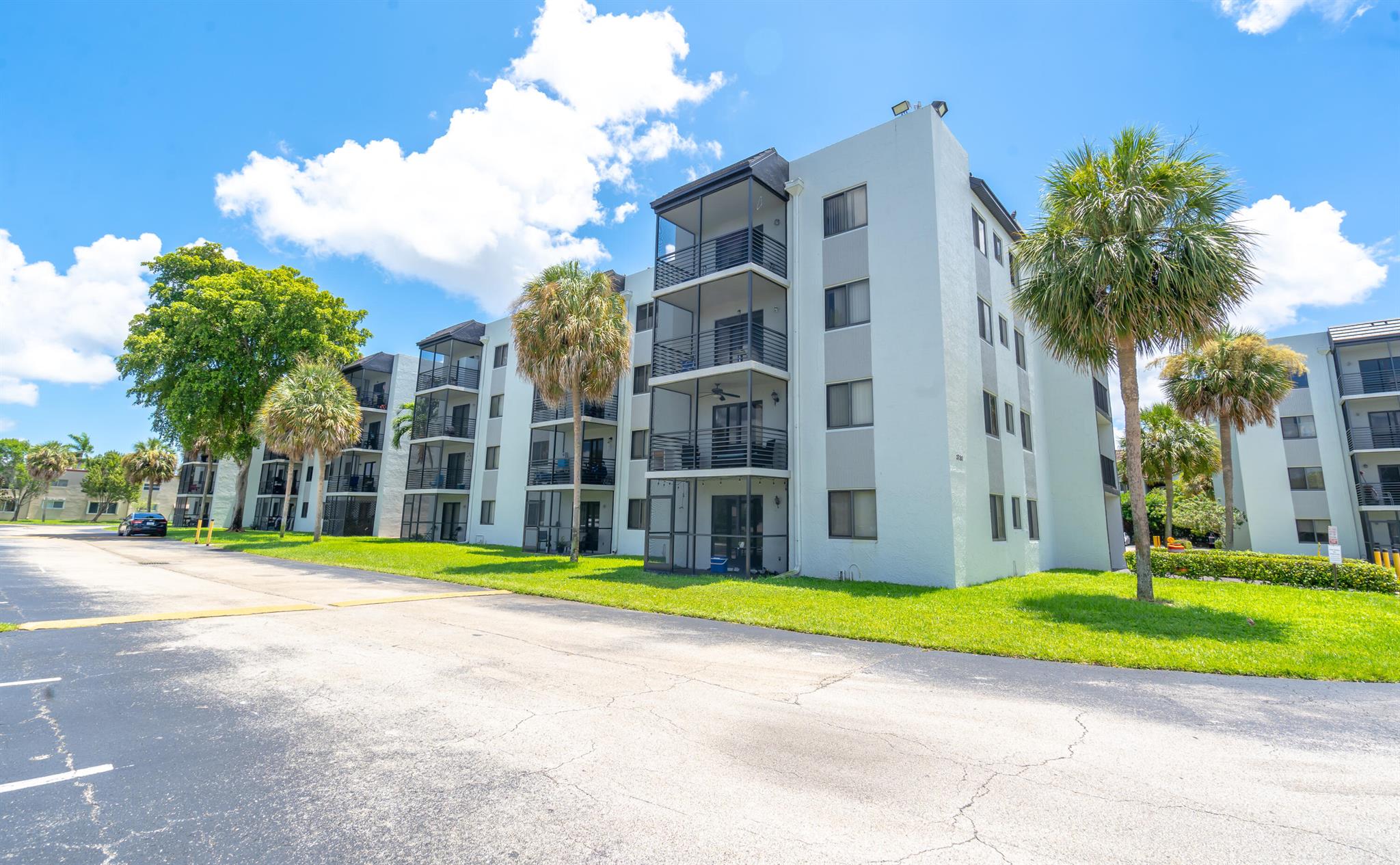 SUNRISE SPRINGS CONDO IV - Residential